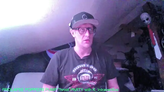 Bigthroaterboy online show from October 30, 9:27 pm