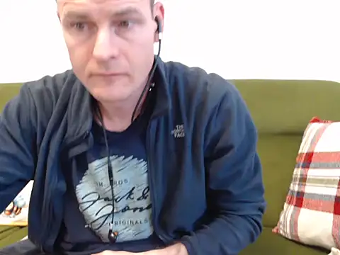 geree84 online show from February 2, 2:03 pm