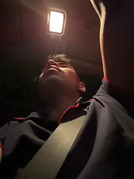 tom thick online show from October 18, 5:34 am