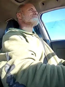 FloppyPickle4u online show from December 18, 8:25 pm