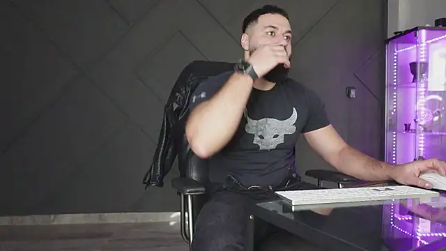 mattmasterss online show from February 20, 9:33 am