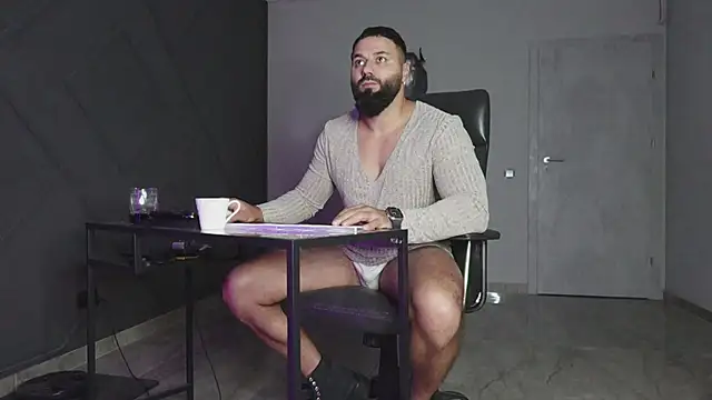 mattmasterss online show from October 29, 10:13 pm