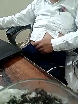 Snapshot of Hot-man39 chatting on October 20, 12:20 pm Hot-man39 online show from October 20, 12:20 pm