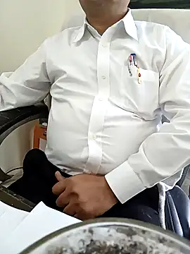 Snapshot of Hot-man39 chatting on February 6, 5:14 am Hot-man39 online show from February 6, 5:14 am