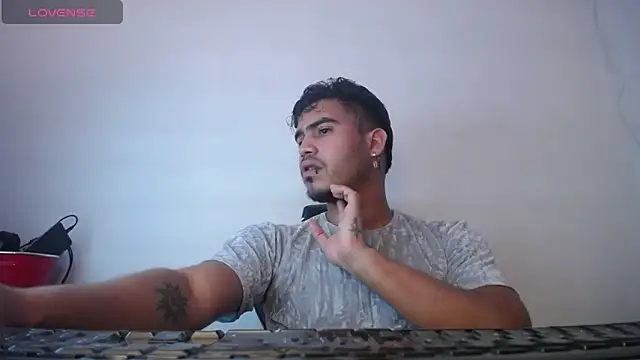 jaden 98  online show from January 30, 4:02 pm