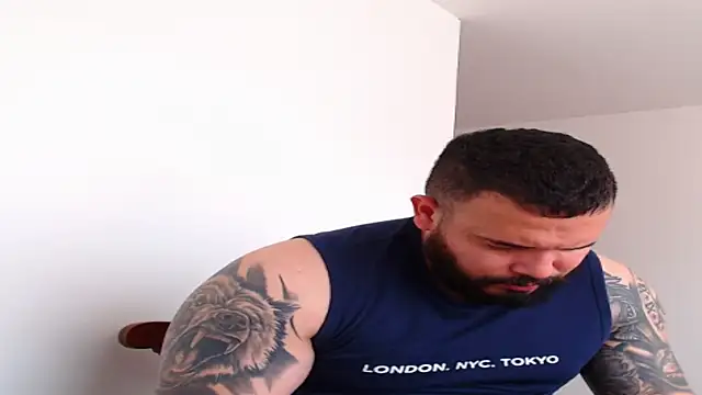 alexandergranda71 online show from February 9, 3:12 pm