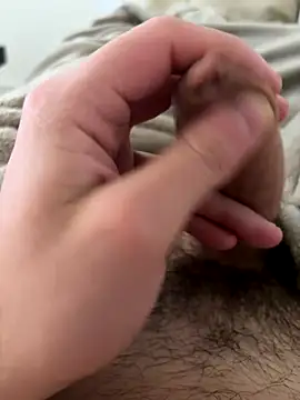 Snapshot of fuckitzer chatting on October 13, 12:44 pm fuckitzer online show from October 13, 12:44 pm