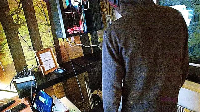 BongChannel online show from December 14, 3:36 pm