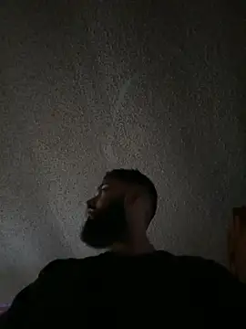 Snapshot of bigdickgio6923 chatting on January 22, 12:48 am bigdickgio6923 online show from January 22, 12:48 am