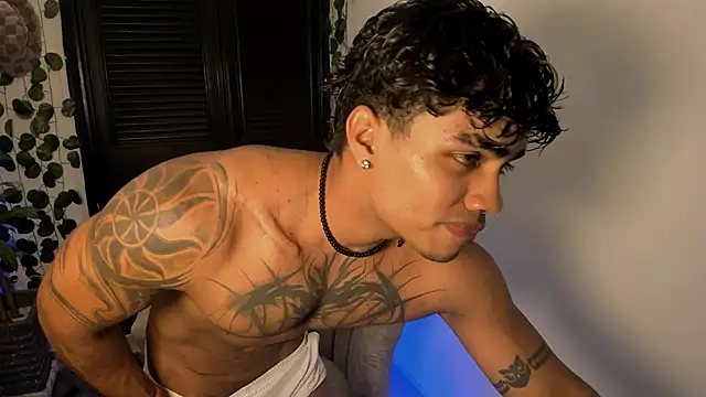 Young laroi online show from March 2, 4:39 am