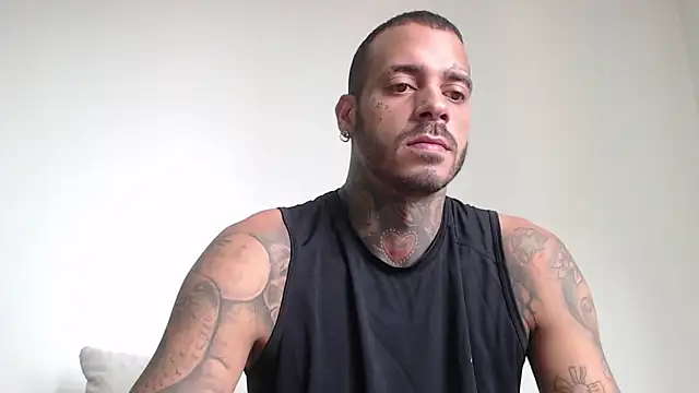 mulatos16 online show from December 16, 2:49 pm