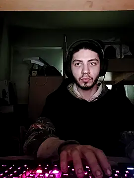 kleineid77 online show from April 1, 3:20 pm