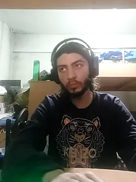 kleineid77 online show from February 15, 3:39 pm