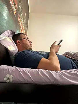 ionut9879 online show from October 20, 10:41 am