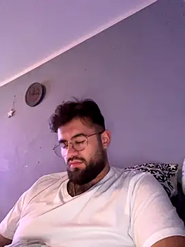 Snapshot of yxssxn24403 chatting on October 14, 8:49 pm yxssxn24403 online show from October 14, 8:49 pm