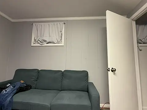 mouser21212 online show from January 1, 12:00 pm