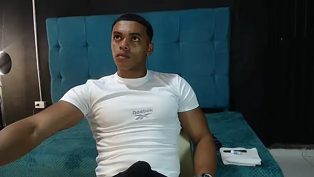 SexyBigCock01 online show from January 9, 1:05 pm