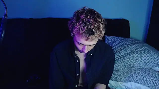 axxxturel online show from December 13, 3:54 pm