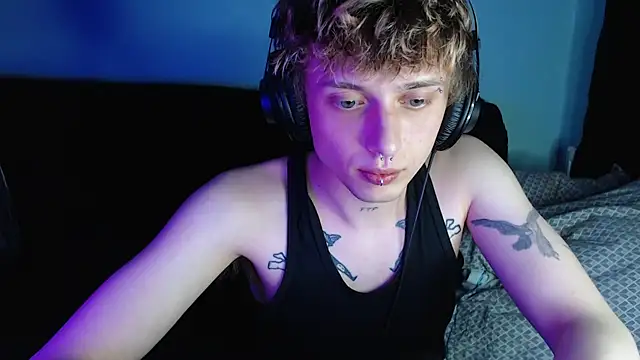 axxxturel online show from March 15, 11:28 pm