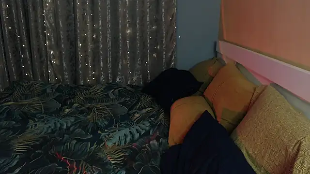 axxxturel online show from December 16, 3:35 am