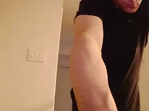 Snapshot of L0cKyseven77 chatting on March 11, 12:44 am L0cKyseven77 online show from March 11, 12:44 am