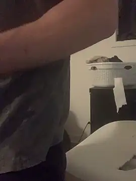 Snapshot of L0cKyseven77 chatting on December 11, 1:07 am L0cKyseven77 online show from December 11, 1:07 am