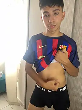 Leonarrrd 01 online show from December 19, 6:12 pm