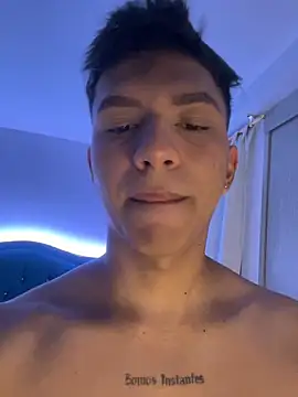 Leonarrrd 01 online show from January 23, 4:52 am