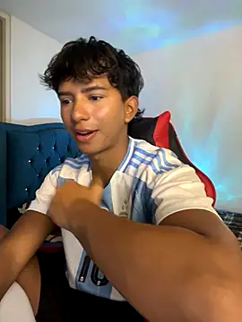 Leonarrrd 01 online show from November 25, 11:07 pm