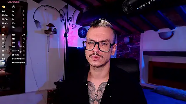 cek 186 online show from October 29, 8:45 pm