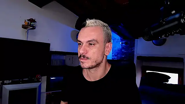 Snapshot of cek_186 chatting on October 24, 7:10 am cek 186 online show from October 24, 7:10 am