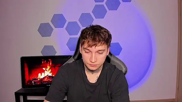 Chris Tyson online show from October 1, 9:24 am