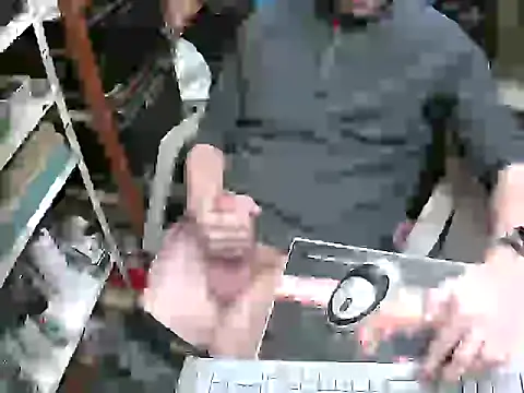 Snapshot of MF-Deutschland chatting on December 3, 5:45 pm MF-Deutschland online show from December 3, 5:45 pm