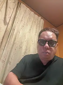 punk0805 online show from May 27, 1:19 pm