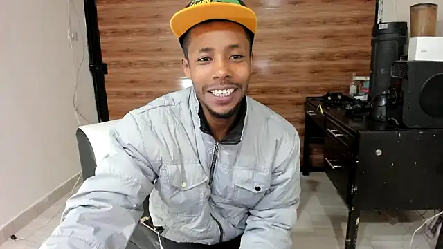 AlejoKhalifa  online show from January 26, 12:11 pm