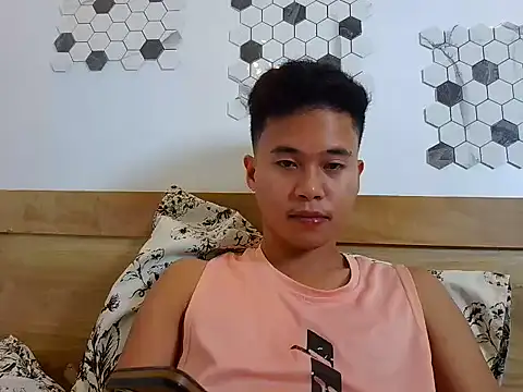 Snapshot of Asiantwink21 chatting on September 23, 5:01 pm Asiantwink21 online show from September 23, 5:01 pm