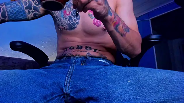 Drako Lamar online show from February 13, 1:01 am