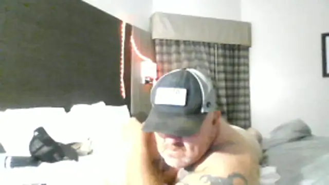 ieathairytacos74 online show from November 2, 1:32 am