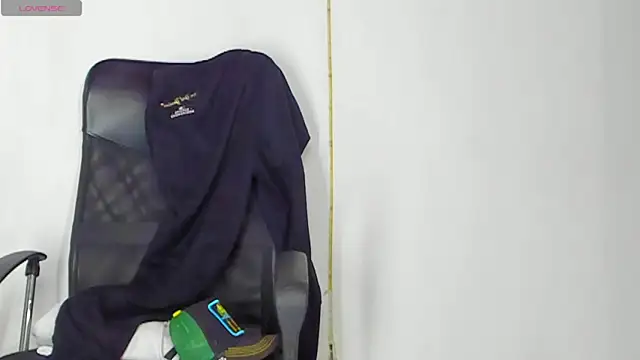 MikeRoss7777 online show from October 4, 10:03 pm