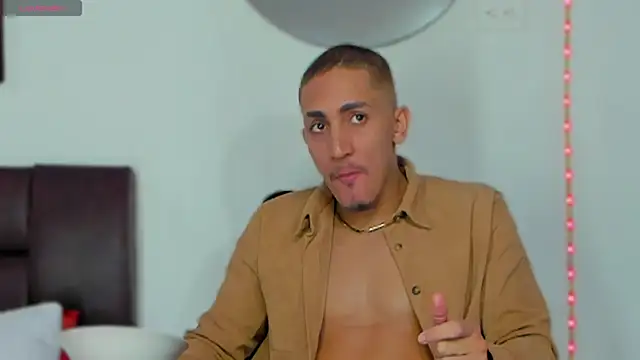 MikeRoss7777 online show from September 18, 1:35 pm