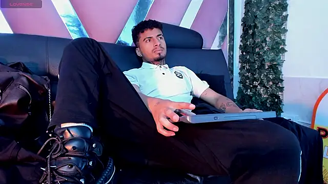 JuanCamiilo 66 online show from March 25, 5:50 pm