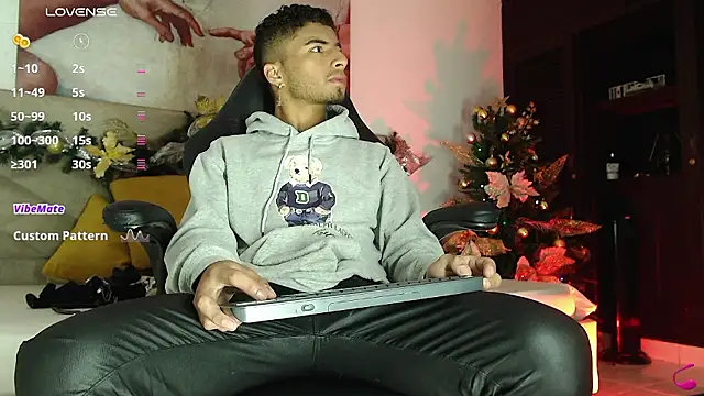 JuanCamiilo 66 online show from December 3, 12:22 am