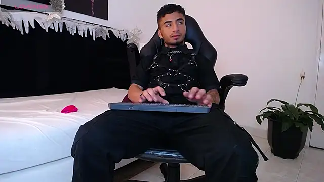 JuanCamiilo 66 online show from December 29, 5:21 am