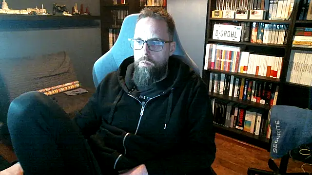 MeSteff online show from April 17, 7:27 pm