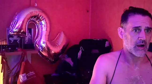 Lia Y PatrickX online show from December 18, 3:04 am