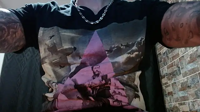 babyrecord1 online show from January 6, 8:18 pm