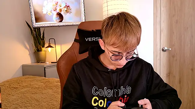 Mr evan1 online show from November 17, 4:10 pm