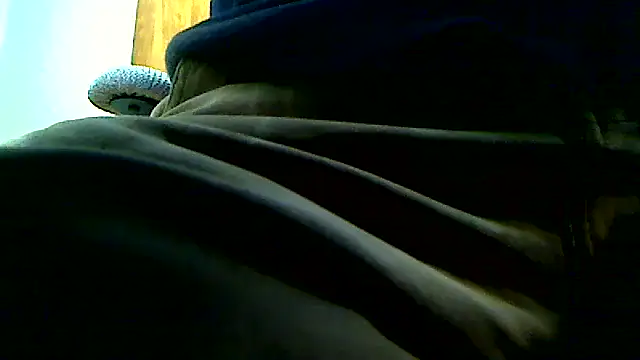 Snapshot of markluvskitty chatting on October 24, 1:24 pm markluvskitty online show from October 24, 1:24 pm