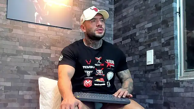 BruceDallas online show from February 4, 12:27 am