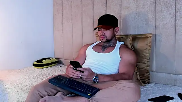 Stiven collins online show from June 20, 5:34 am